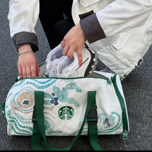 logo workout bag