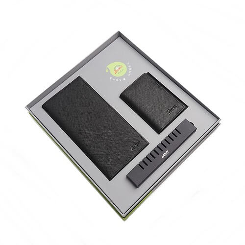 Singapore Supplier Cowhide Leather Passport Holder Wallet Gift Box Set- Main Feature Singapore Supplier Cowhide Leather Passport Holder Wallet Gift Box Set Main Feature
