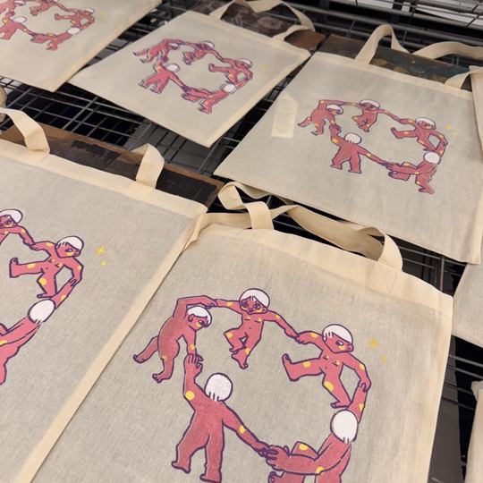 Silk Screen Printing on Corporate Gifts Singapore